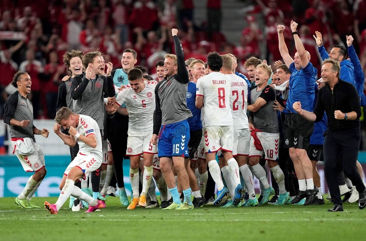 VIDEO: Dinamarca se enteró por radio de su clasificación a la segunda ronda de la Eurocopa 2021