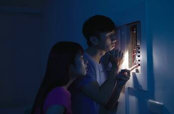 Enel confirma cortes de luz en Estación Central, Maipú y otras 5 comunas de la RM para este lunes 28 de abril