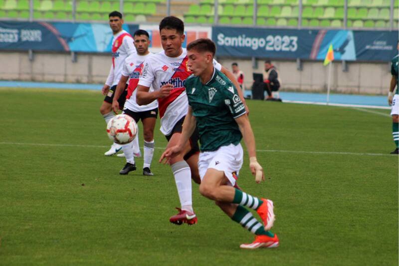 Imagen del partido que Santiago Wanderers y Curicó Unido animaron en mayo pasado en Valparaíso. Foto: Campeonato Chileno.