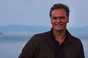 "Cuando te sale una pasa en la empanada": Amaro Gómez-Pablos reaccionó a un meme dieciochero que protagoniza