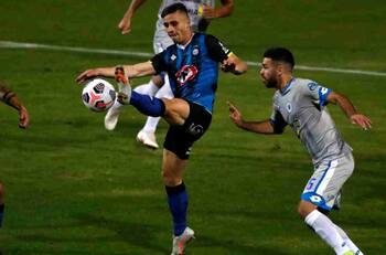 Huachipato igualó sin goles ante 12 de Octubre en la segunda jornada de la Copa Sudamericana