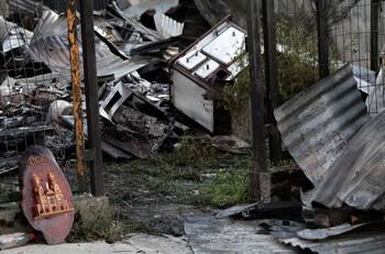 Megaincendio en Castro: Gobierno anunció entrega de bonos para familias afectadas