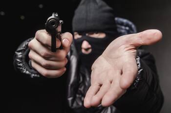 Abordazos: PDI entrega consejos para hacerle frente al delito de moda