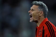 “Sería un error echarlo”: Fernando Ortiz se afirma en Colo Colo pese a todo y gana claridad sobre su futuro