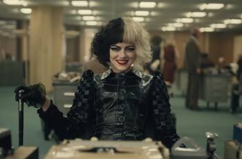 "Quiero causar problemas": Emma Stone sale a relucir toda su maldad y elegancia en nuevo tráiler de "Cruella"