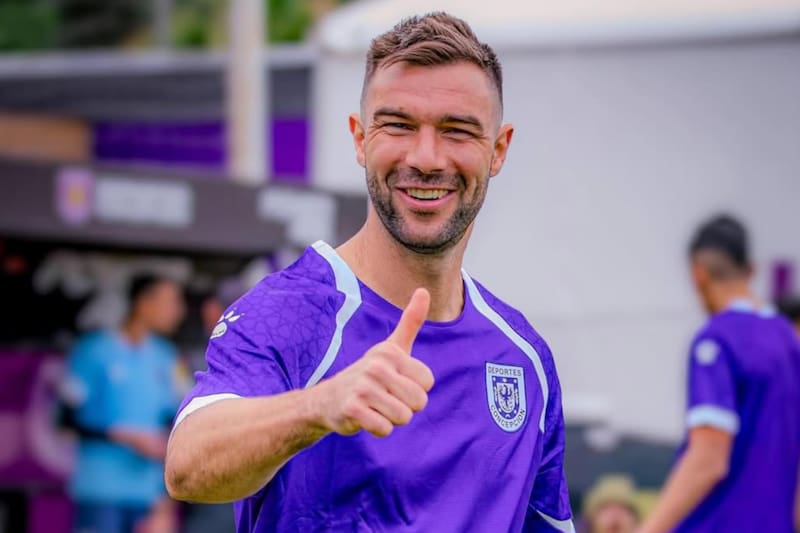 El defensor en Deportes Concepción.