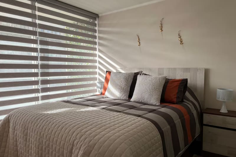 Este acogedor departamento está instalado en el corazón de la ciudad.