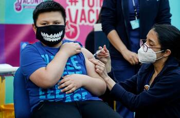 Vacunación escolar Mineduc: ¿Cómo ingresar a la nueva plataforma y qué información entrega?