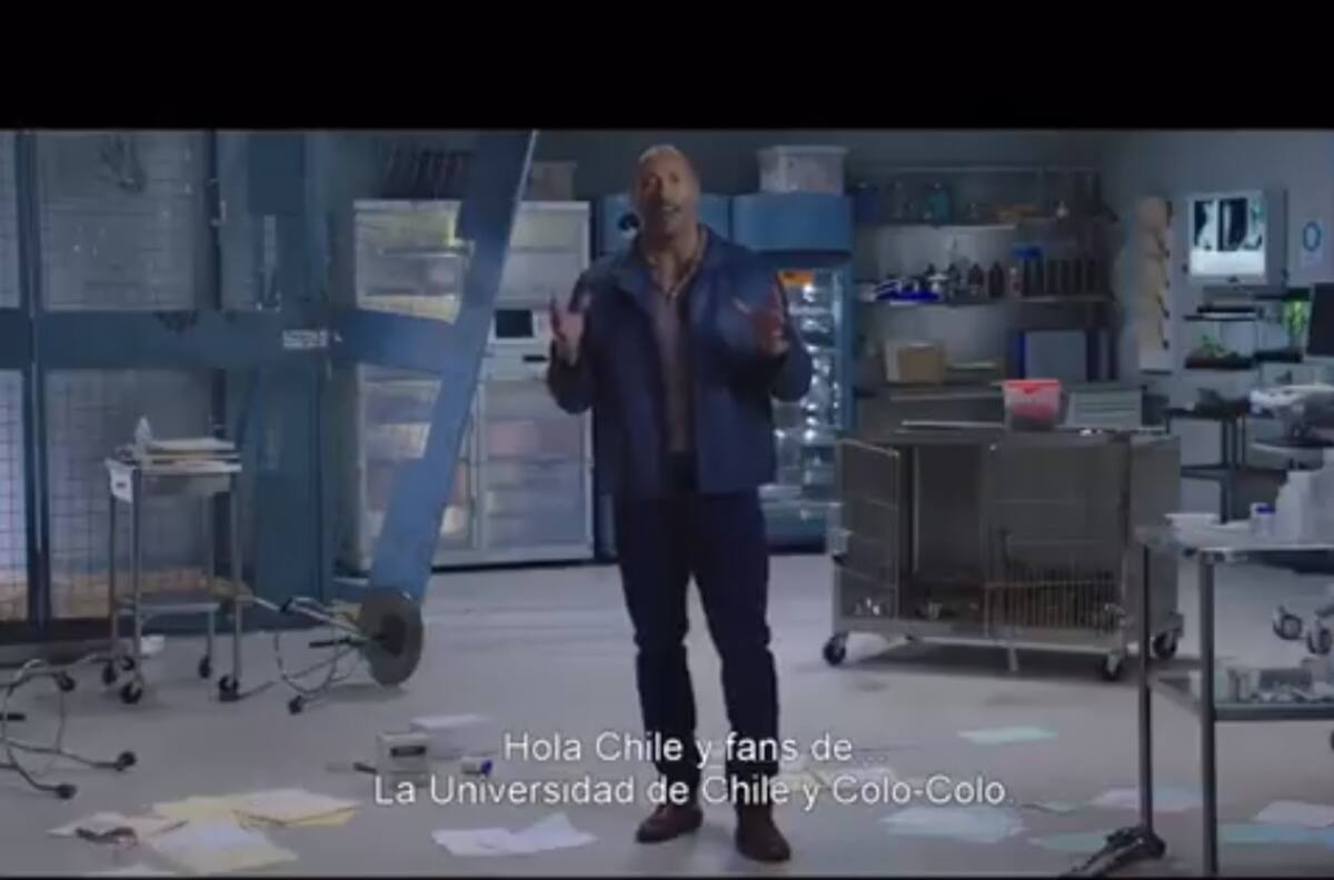 ¿No lo viste? El saludo de La Roca para los hinchas de la U y Colo-Colo