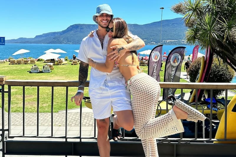 La pareja nacida en Gran Hermano Chile subió románticas postales.