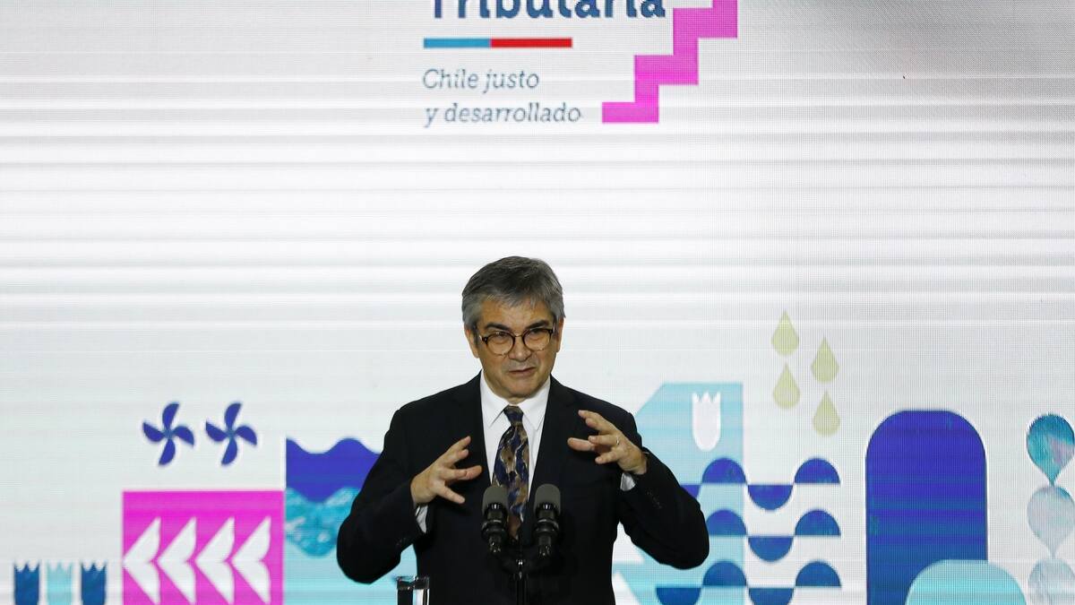 En un texto de 260 páginas: Gobierno ingresa al Congreso la reforma tributaria