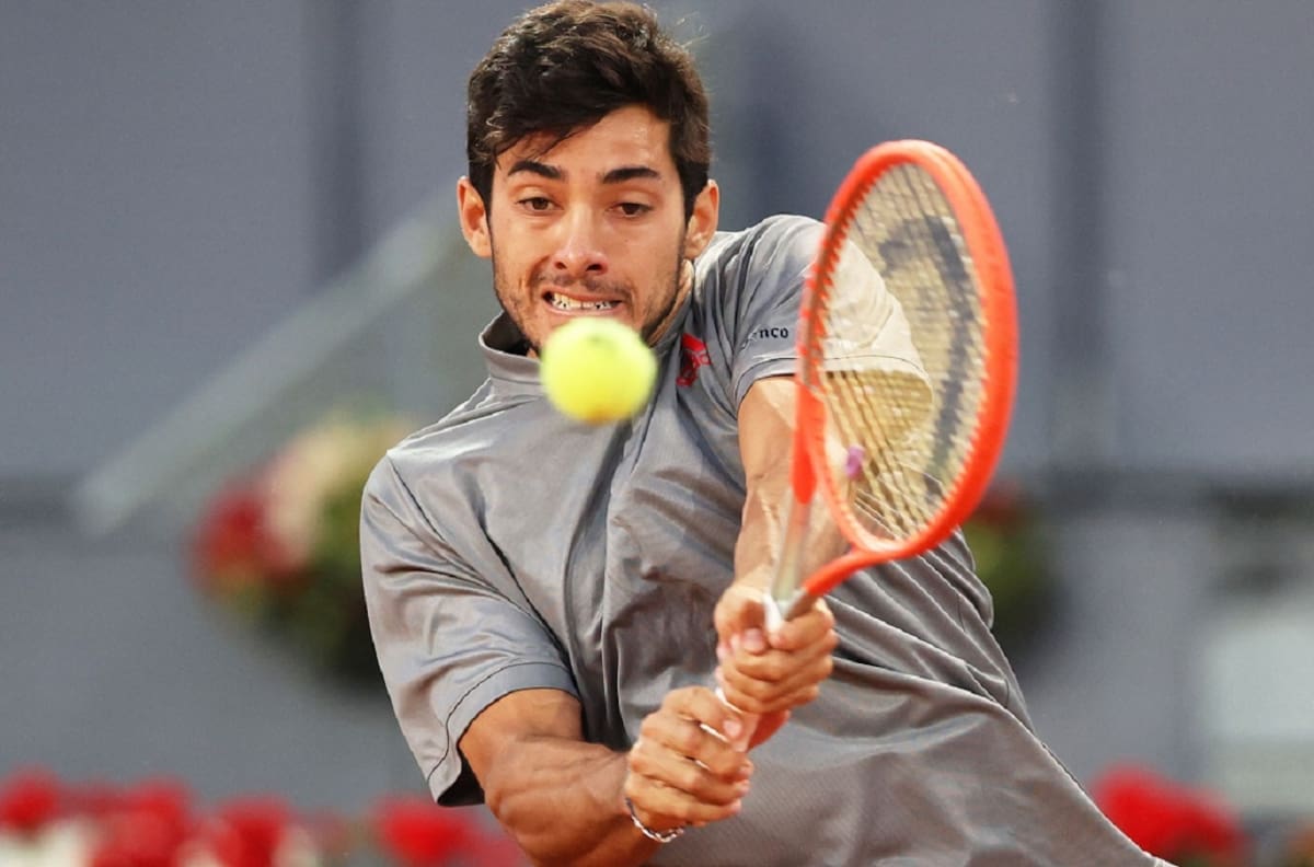 Cristian Garin sigue sin levantar cabeza y pierde en su debut en el ATP de Amberes