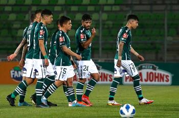 Moisés Villarroel: "Santiago Wanderers es un equipo de Primera, no se me pasa por la cabeza un descenso a Segunda División"