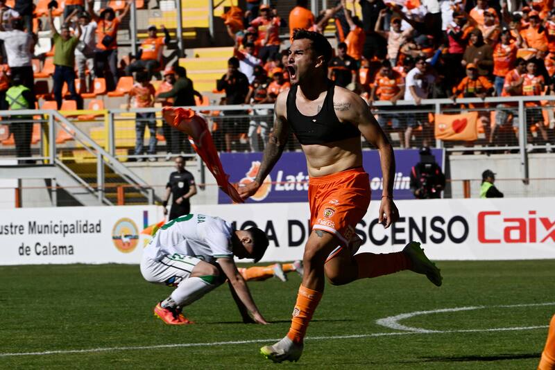César Huanca fue la figura en el triunfo de Cobreloa sobre Deportes Temuco. Foto: Agencia Aton.