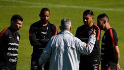 Bicampeón de América con La Roja sorprende volviendo a las canchas para jugar en su club de barrio