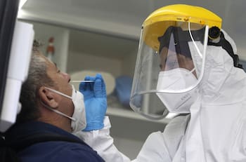 España apuesta también por las pruebas anales para detectar el COVID-19