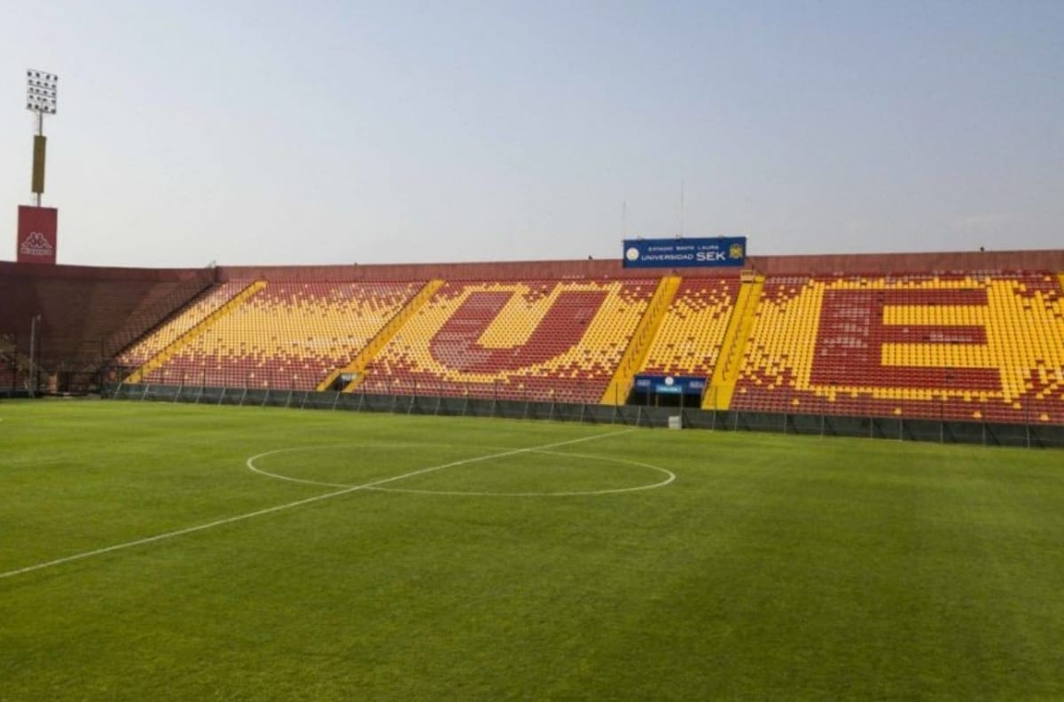 Santa Laura no es el más viejo: Los 10 estadios más antiguos del fútbol profesional chileno