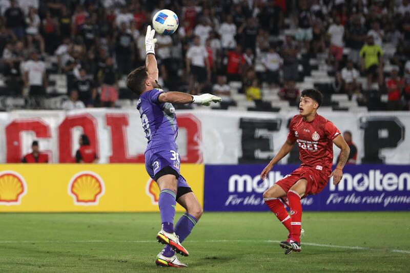 El meta estuvo en la órbita de la UC.