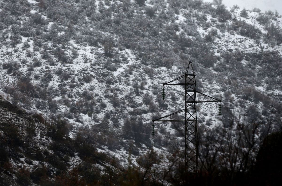 VIDEO | Nieve en el sur de Chile: Más de 4 mil personas están aisladas entre regiones del Biobío y La Araucanía