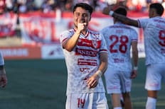 No llega a Cobresal: el sorprendente destino de Thomas Jones tras romperla en el fútbol chileno