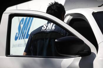 Con sueldos desde $2 millones: Servicio Médico Legal busca trabajadores