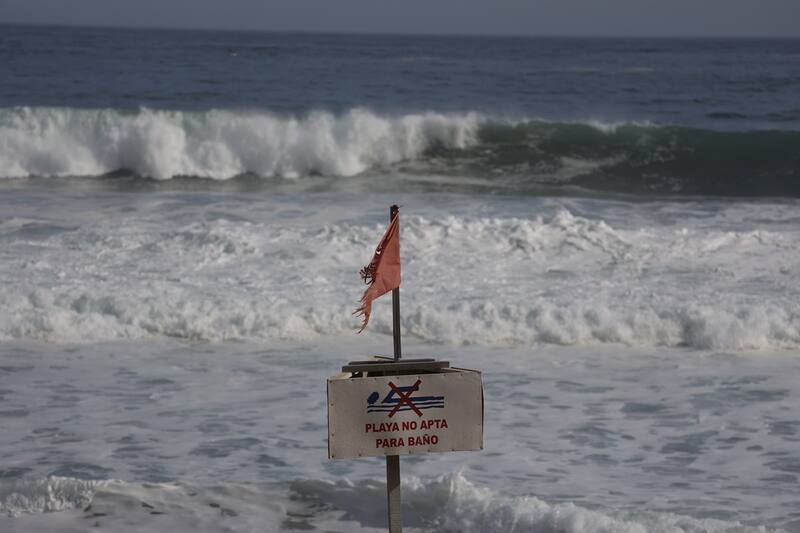 Evento generará oleaje con rompiente en bahías abiertas.