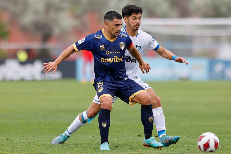 Es el DT interino de Magallanes. Foto: Aton.