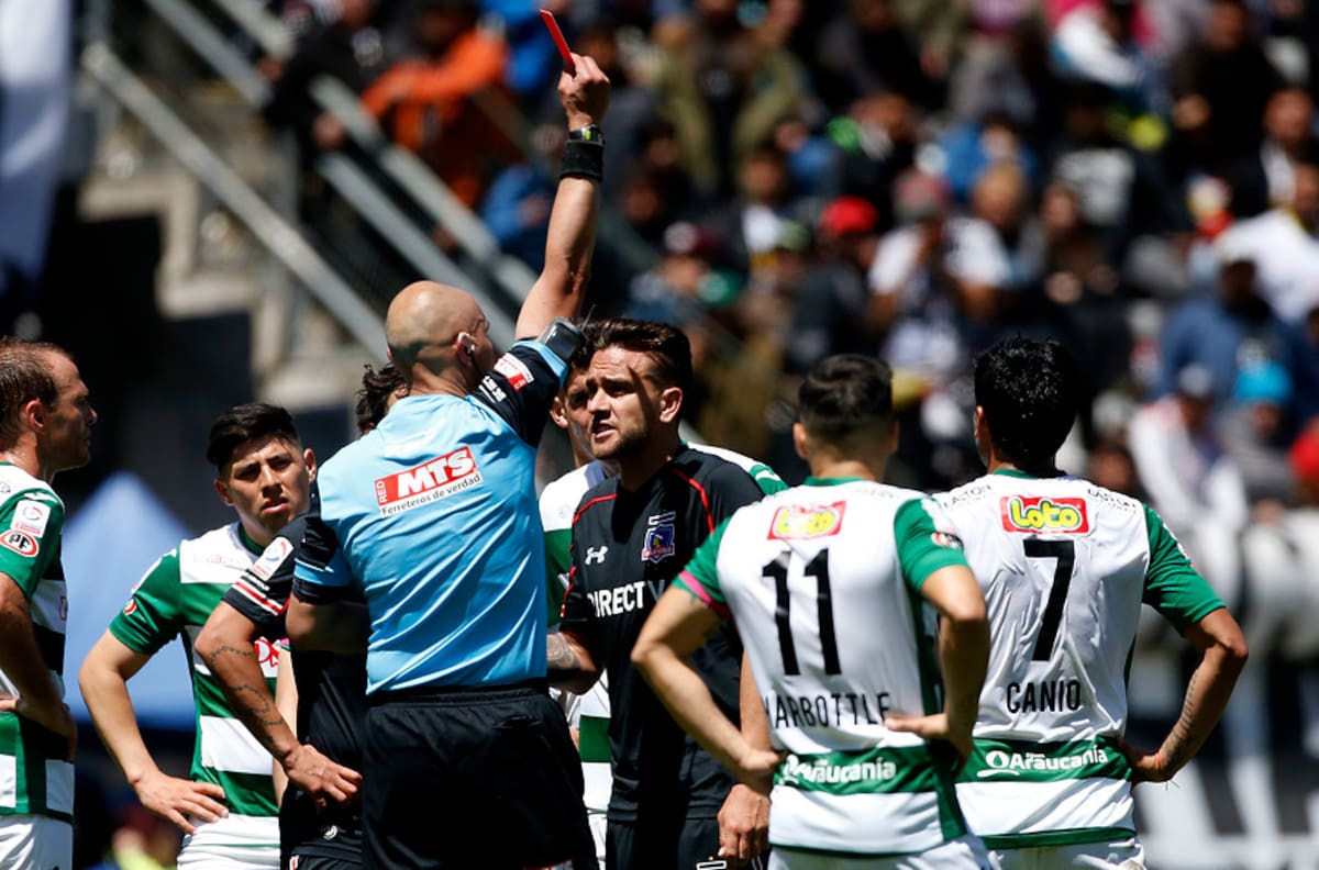 Designan a polémico juez para arbitrar final de la Supercopa