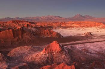 Chile está en el listado: estos son los 10 destinos turísticos que arrasarán este 2025, según booking.com