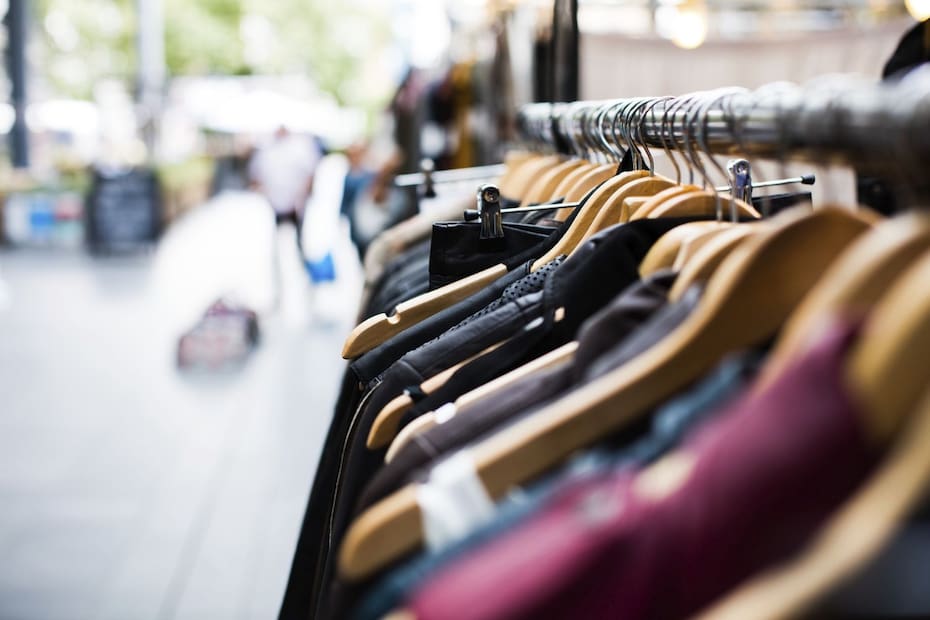 El fast fashion no solo causa daños medioambientales, sino que también sociales. Créditos: Rawpixel.