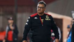 Gonzalo Villagra no va más y Ronald Fuentes será nuevo DT de Unión Española