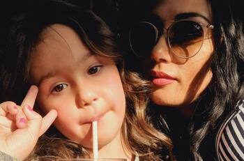 "Lo único que me faltaba": Pamela Díaz presenta junto a Pascuala al nuevo integrante de su familia