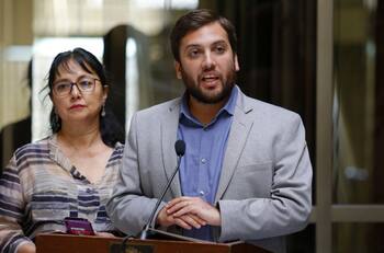 Bancada PPD pide adelantar pago del IFE al 15 de septiembre