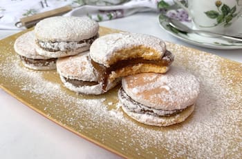 Conoce cómo preparar los tradicionales empolvados chilenos