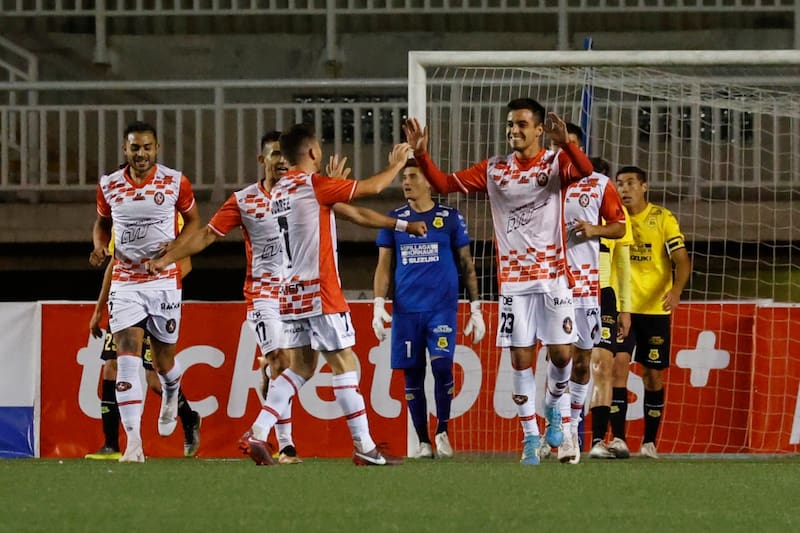 se enfrentará a Santiago Wanderers.