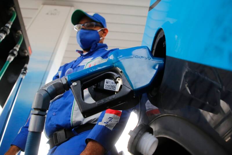 ¿Cuánto podría subir el precio de las bencinas?