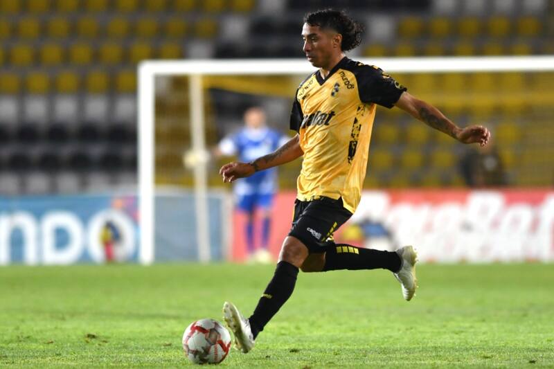 es uno de los jugadores más deseados del fútbol chileno.