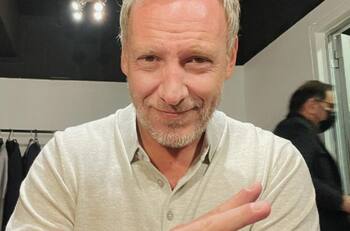 Martín Cárcamo se llena de elogios al compartir romántica postal junto a Ale del Sante