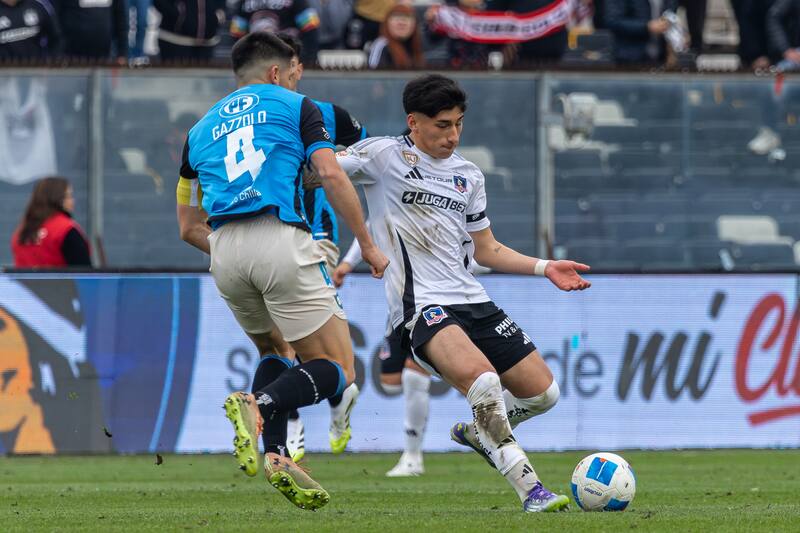 Colo Colo vs Huachipato por la Liga de Primera en el Estadio Monumental. Foto: Felipe Escobedo