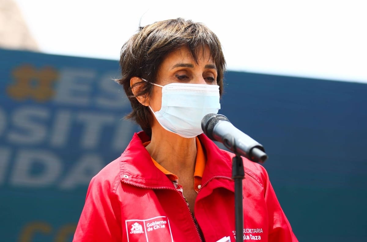 Confusa respuesta de Subsecretaria Daza respecto a los viajes interregionales e internacionales