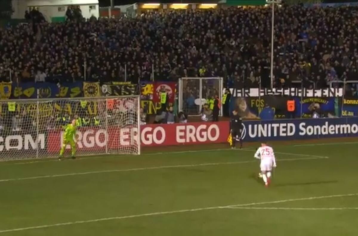 Arquero del Saarbruken de la cuarta división hizo historia tapando cinco penales en la Copa de Alemania