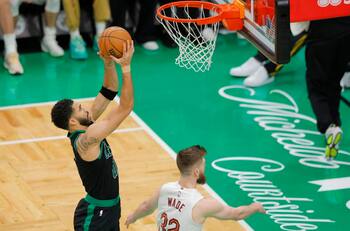 NBA: Boston Celtics terminó la tarea y es el primer finalista de la Conferencia Este