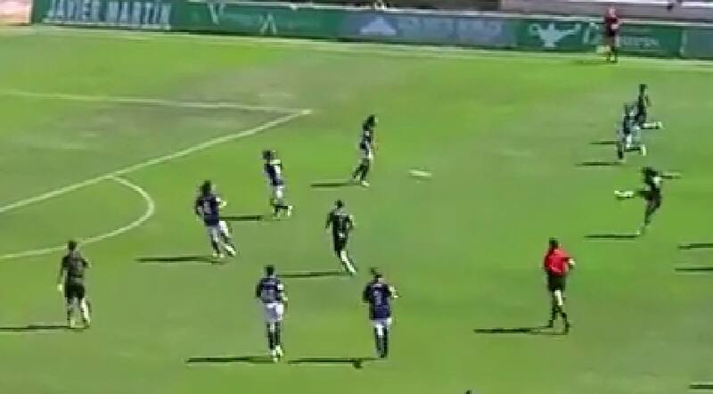 La delantera nacional se despachó con un golazo ante la meta Antonia Canales.