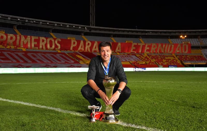 El estratega argentino hará su debut oficial el próximo 31 de enero ante Coquimbo Unido en el marco del Campeonato Nacional. Foto: Juan Cruz Real