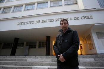 Vacuna AstraZeneca: director del ISP aclara que incidencia de efectos es mínima