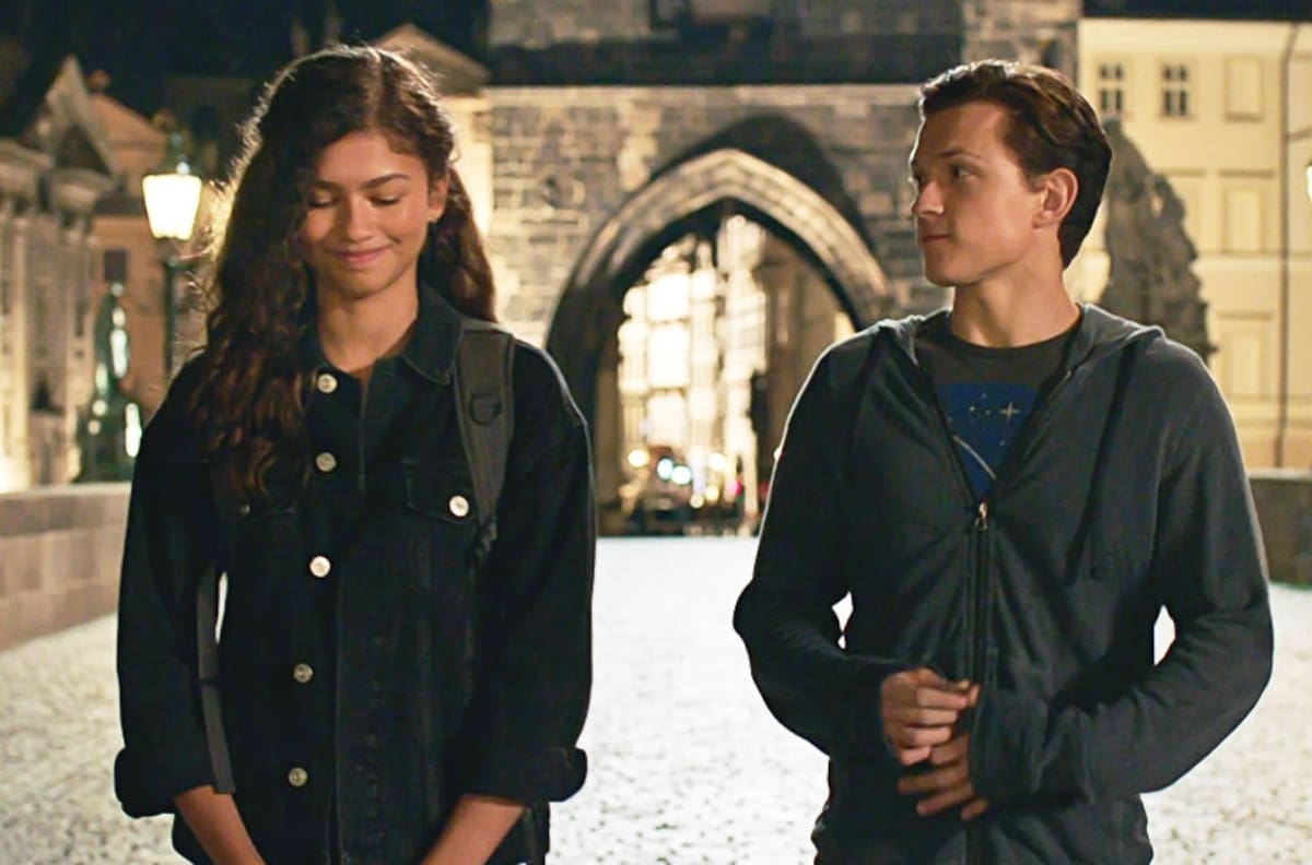 Desataron la locura entre los fanáticos: Tom Holland y Zendaya fueron fotografiados besándose