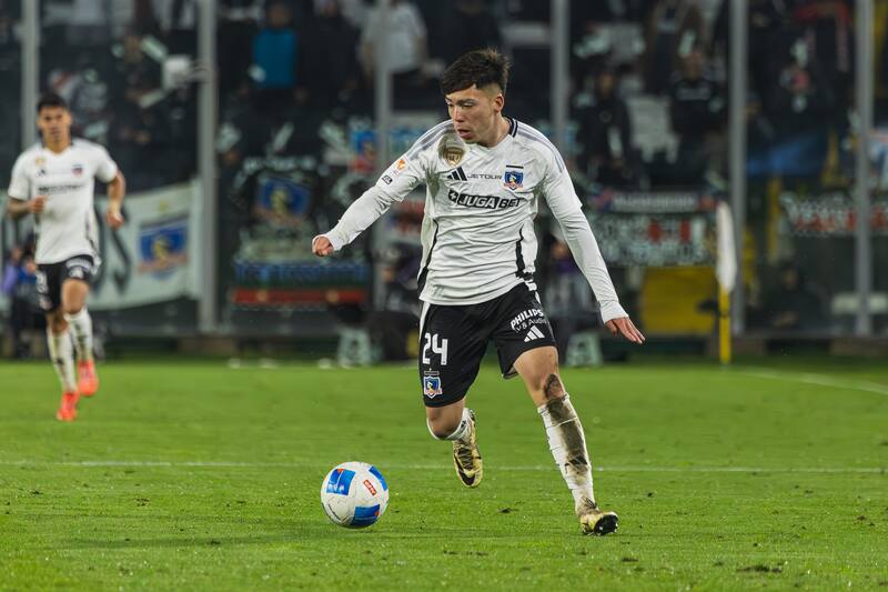 aparece como estelar en una formación de Colo Colo que estará plagada de juveniles. Foto: Felipe Escobedo