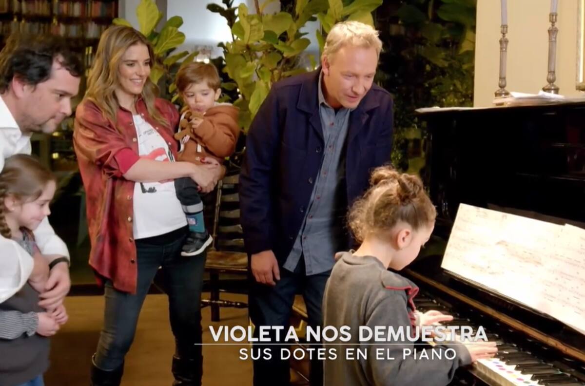 Familia de músicos: Hija de María Luisa Godoy sorprendió con su talento en el piano