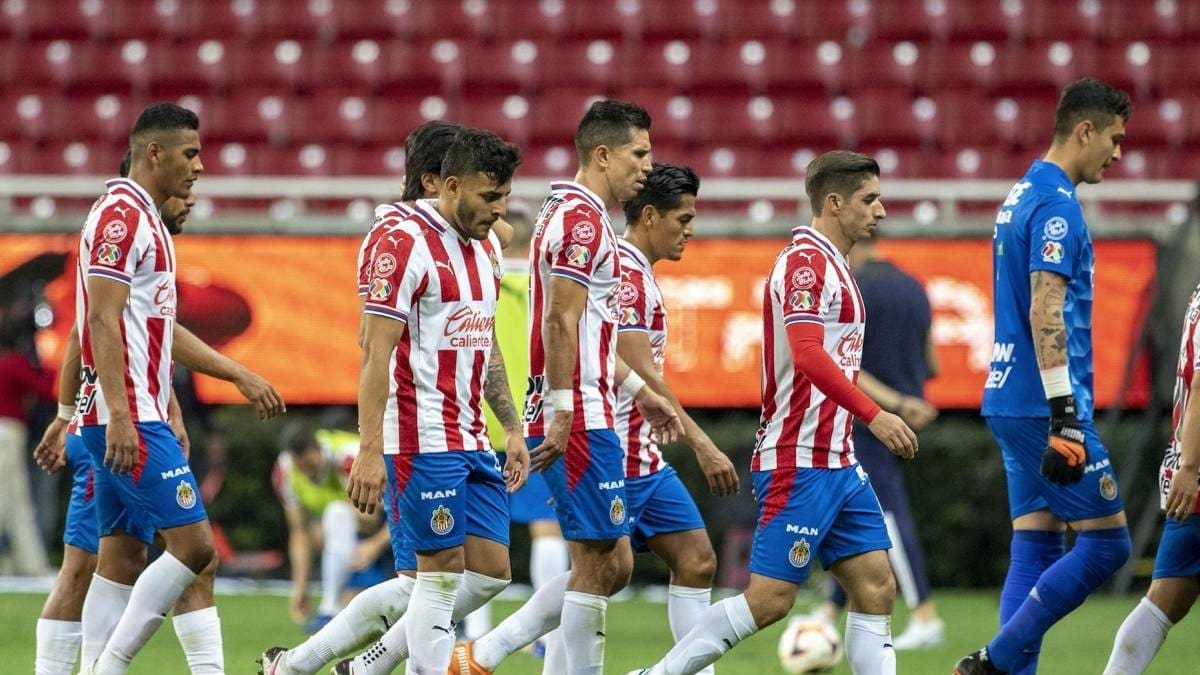 Arranque de la Liga MX con sabor a crisis para Chivas