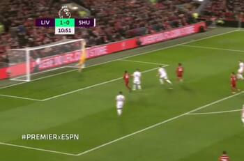 Espectacular atajada de Henderson a Mohamed Salah